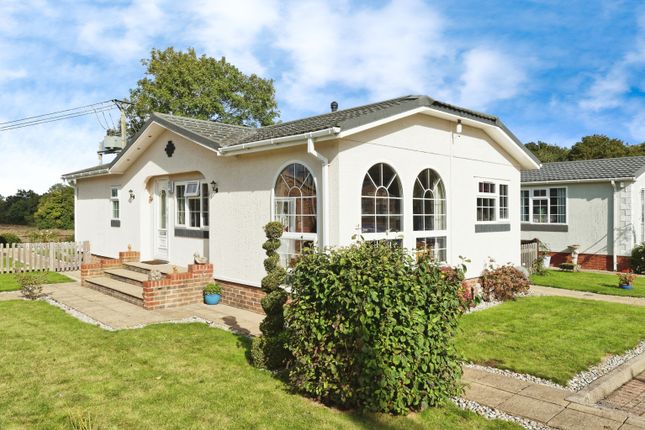 2 bedroom detached house for sale