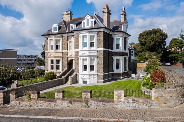 6 bedroom semi-detached house for sale