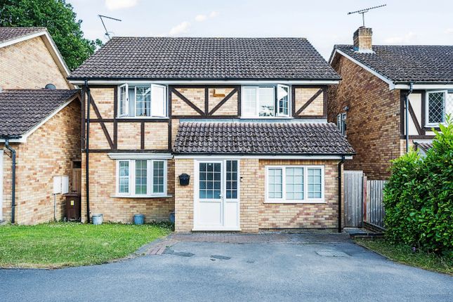 Cherry Tree Grove, Berkshire RG41 4 bed detached house for sale