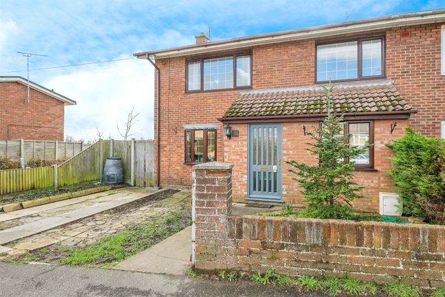 3 bed end terrace house