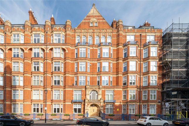 London W1U 3 bed apartment for sale