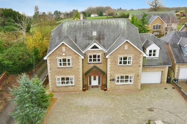 6 bedroom detached house for sale