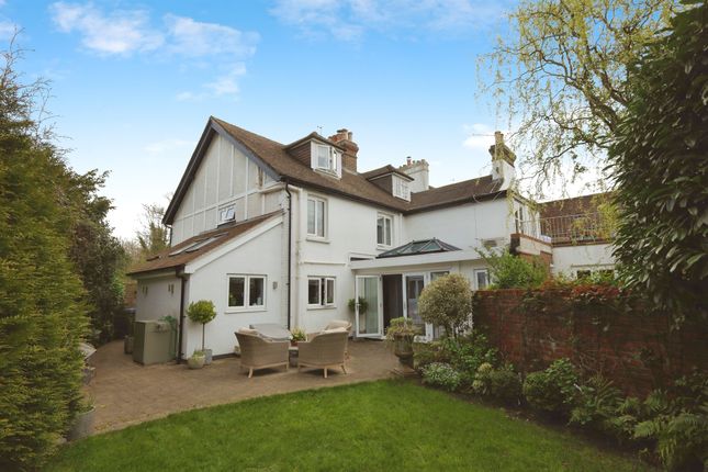 4 bedroom cottage for sale