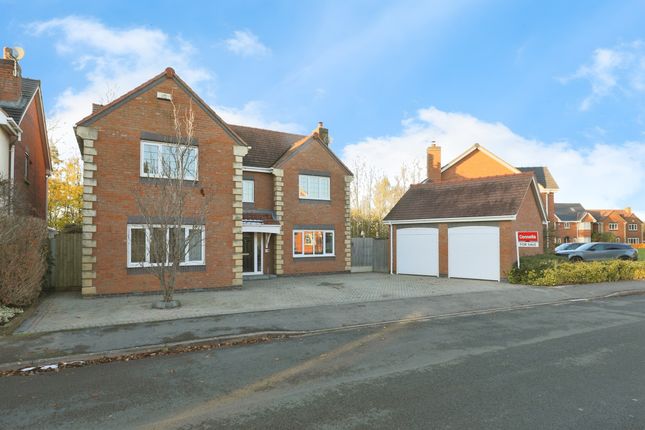 4 bed detached house