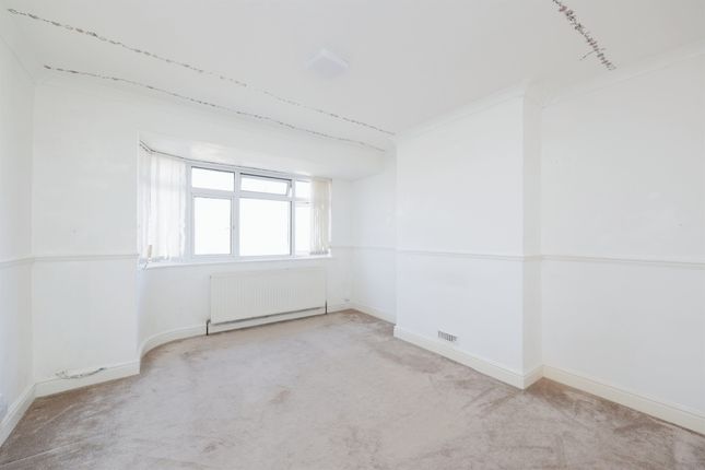 2 bedroom maisonette for sale