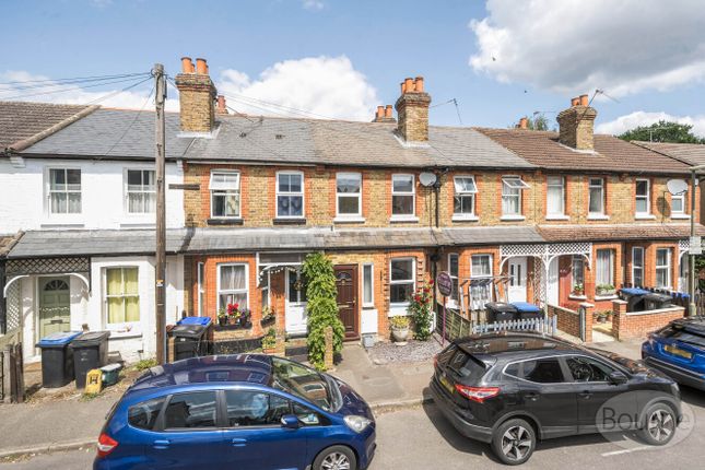 Board School Road, Woking, Surrey, GU21 2 bed terraced house for sale
