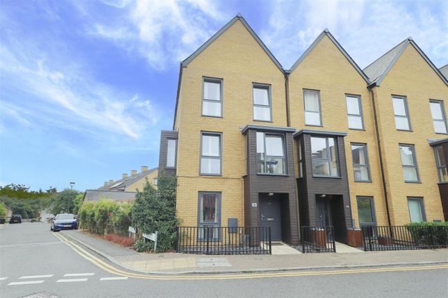 4 bed town house