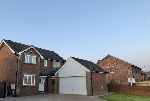 Linden Fold, Elswick PR4 5 bed detached house for sale