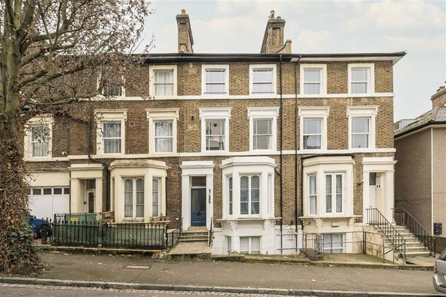 Limes Grove, London SE13 2 bed flat for sale