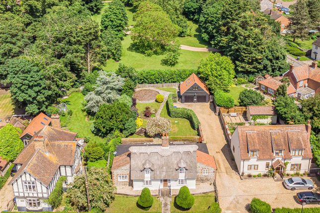 Bury Road, Kentford CB8 4 bed cottage for sale