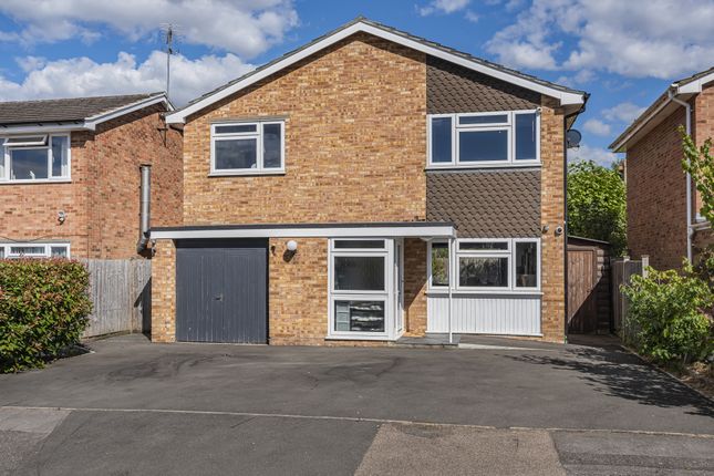 4 bed detached house