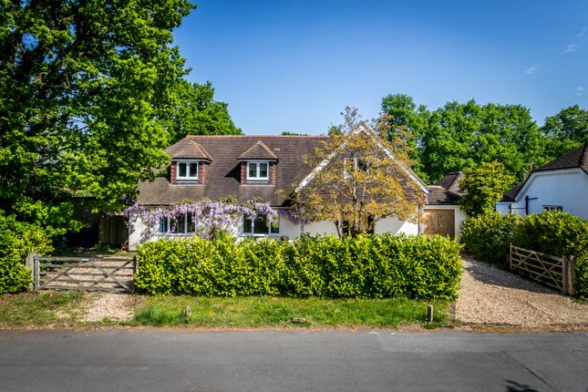 Smithwood Avenue, Cranleigh, Surrey, GU6 5 bed detached house for sale
