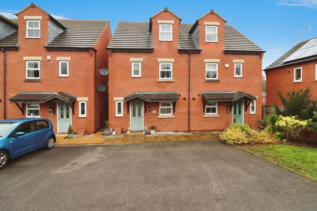 4 bedroom semi-detached house for sale
