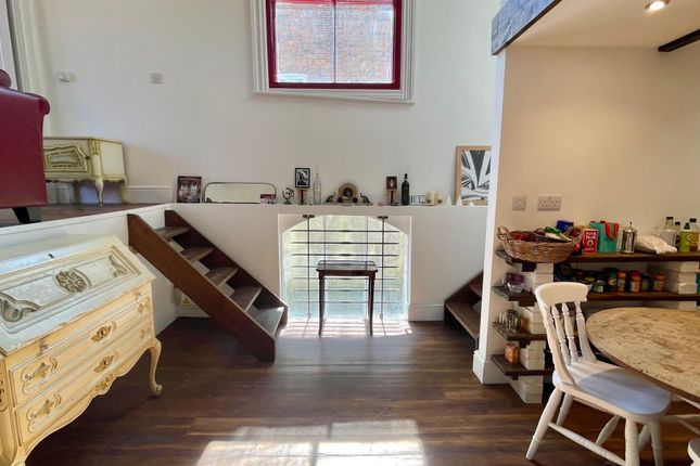 1 bedroom terraced house for sale