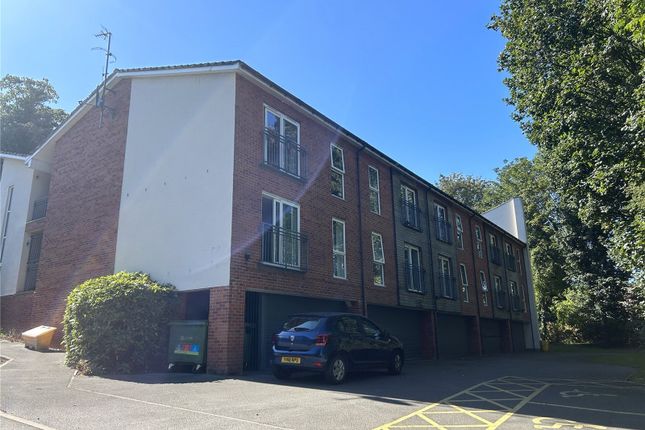 2 bed flat