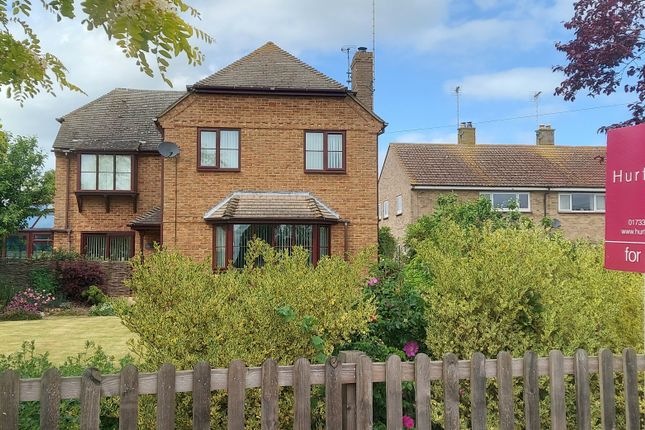 4 bed detached house