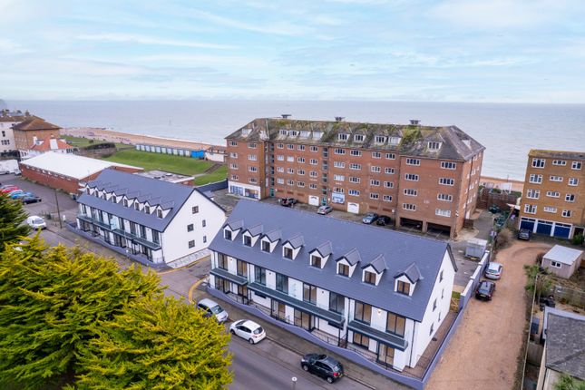 South Road, Kent CT21 2 bed apartment for sale