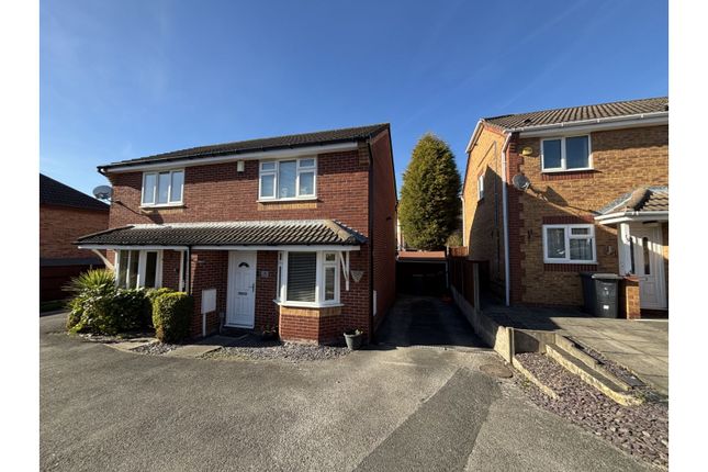 2 bedroom semi-detached house for sale