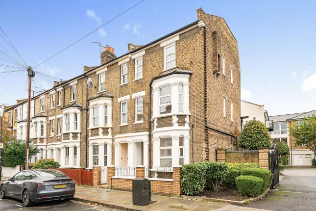 Hetley Road, Shepherds Bush 2 bed flat for sale