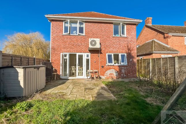 3 bed detached house