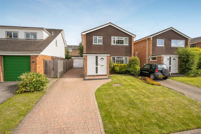 Gainsborough Drive, Ascot 4 bed detached house for sale