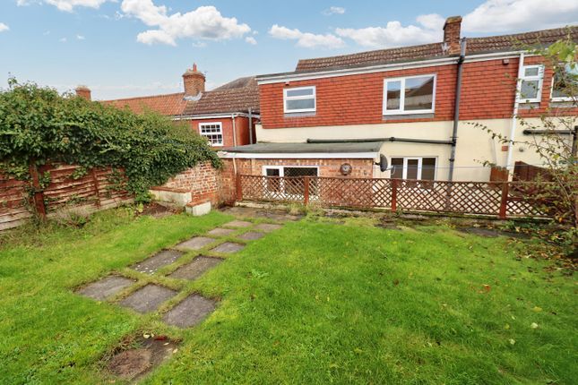 2 bedroom semi-detached house for sale