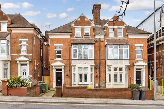2 bed flat