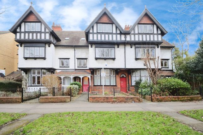 7 bedroom semi-detached house for sale