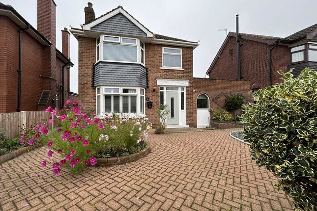 3 bed detached house