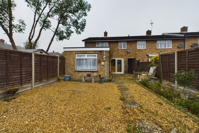 Scott Road, Chells, Stevenage SG2 3 bed end of terrace house for sale