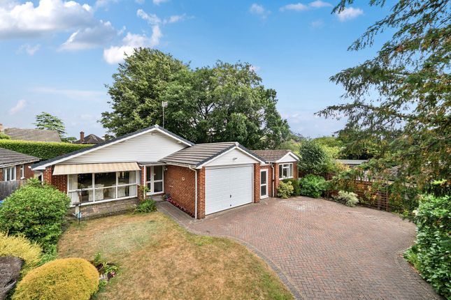 Lych Way, Horsell, GU21 3 bed bungalow for sale