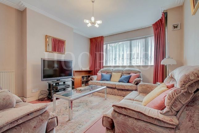 Clifford Way, London, NW10 3 bed terraced house for sale