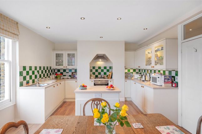 2 bed flat