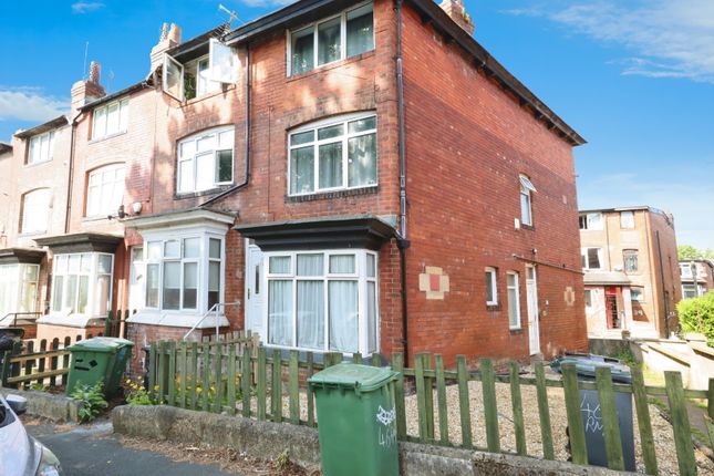 6 bed terraced house