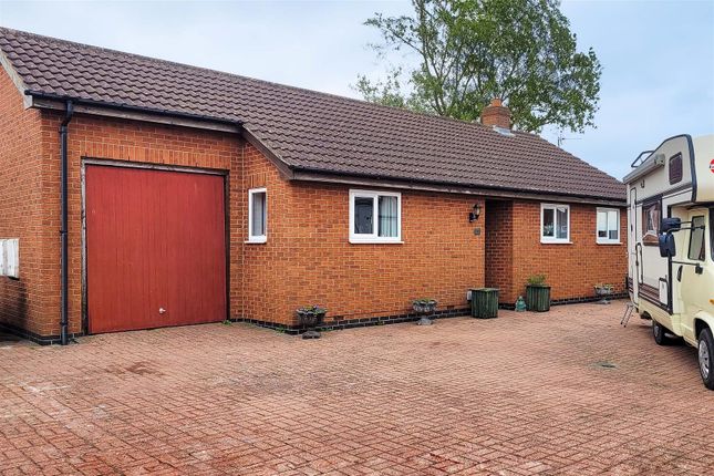 2 bed detached bungalow