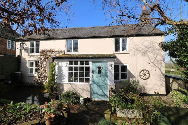 2 bed detached house