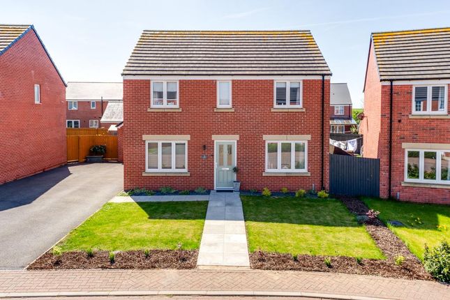 4 bed detached house