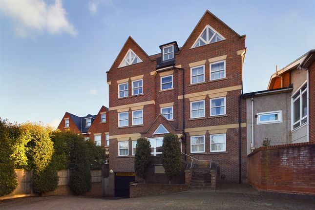 2 bed flat