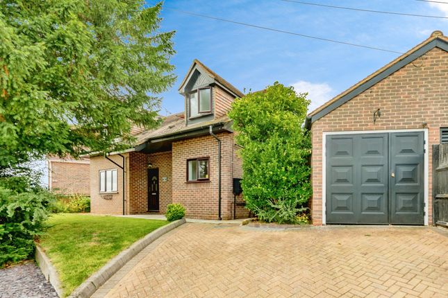 3 bed detached house