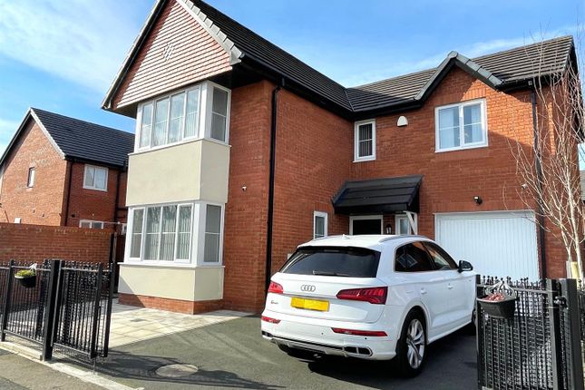 4 bed detached house