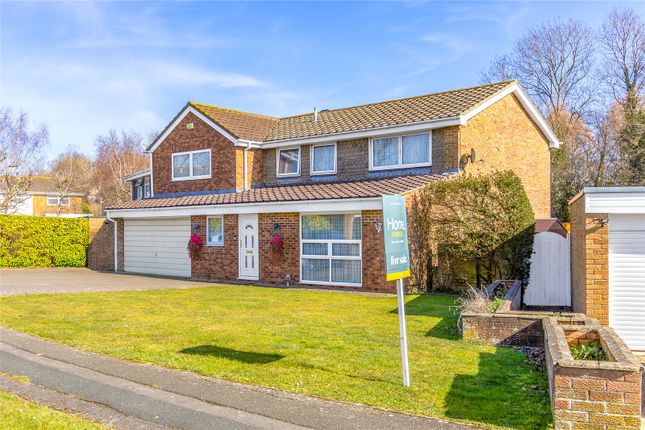 Fairlawn, Swindon SN3 5 bed detached house for sale