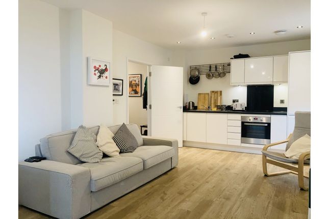 1 bedroom flat for sale