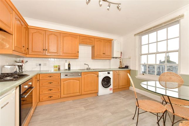 2 bed flat