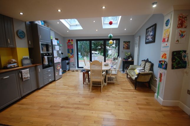 4 bed end terrace house