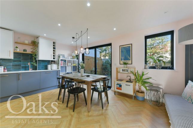 4 bedroom terraced house for sale
