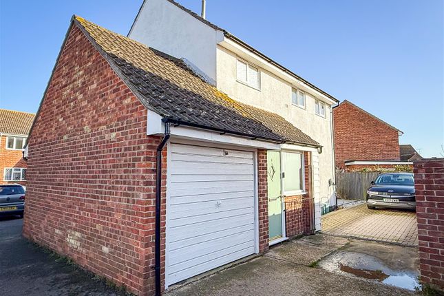 3 bed detached house
