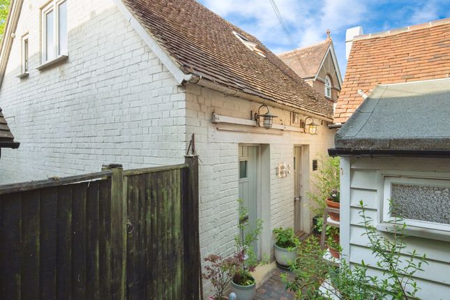 1 bedroom semi-detached house for sale