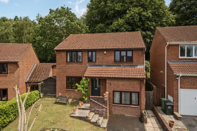 4 bed detached house
