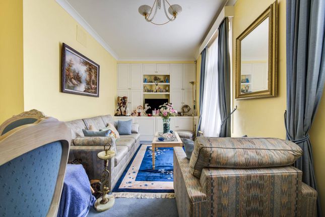 Malvern Road, Maida Vale, London, NW6 2 bed flat for sale