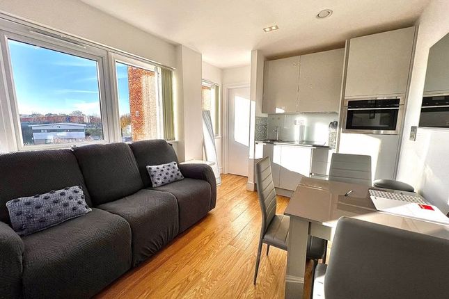Laporte Way, Luton 2 bed apartment for sale